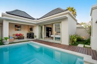 PROMO 1BR Villa With Harmonize Designed in Canggu Villa in North Kuta