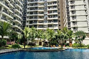 Kid-Loving Poolside Haven: 2BR Garden Oasis Apartment in Johor Bahru
