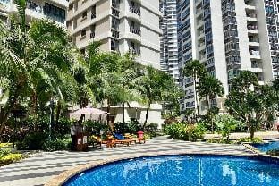 Kid-Loving Poolside Haven: 2BR Garden Oasis Apartment in Johor Bahru