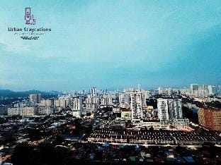 UrbanSuites 3BRHomestay@8pax@Sauna@Pool byUB373AWL Vacation rental in George Town