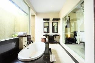 White Rose 1 BR Private Pool Villa IR98A Villa in North Kuta