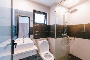 LUXURY VILLA RETREAT IN DANANG 9 BEDROOM Villa in Da Nang