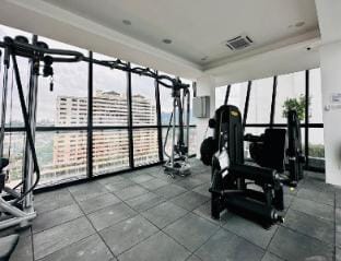 Seaview Serenity@2BR UrbanSuite @7pax@WL UA215 N Vacation rental in George Town