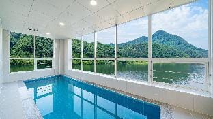 Nami Island Chaeungan Pool Villa Bed and Breakfast in Gyeonggi-do