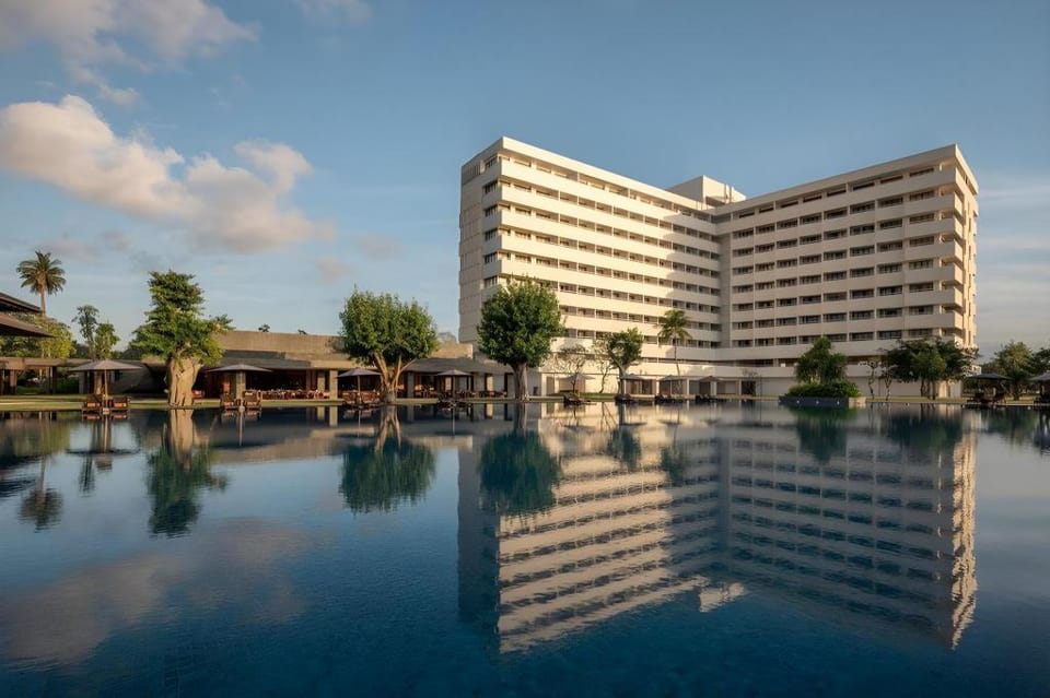 Bali Beach Hotel Hotel in Denpasar