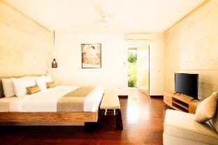 Cambodia 5 BR Calm Private Pool Villa IR106A Villa in North Kuta