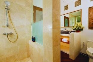 Celestial Mansion 3 BR Private Pool Villa NE48 Villa in North Kuta