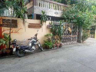 Caravan(No Parking For Cars.) Vacation rental in Bangkok