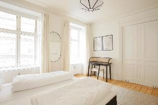 Large & Bright 3BR Flat w. Whirlpool Near Metro Apartment in Copenhagen