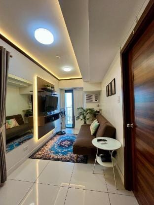 Sub-penthouse Horizons 101 unl FIBR+Netflix30%OFF Apartment in Lapu-Lapu City