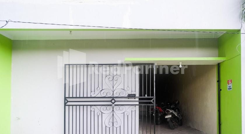 Mirza Residence Syariah Maguwoharjo Yogyakarta RedPartner Hotel in Special Region of Yogyakarta