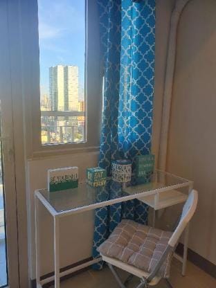 Two Bedroom Condo w/ Amazing City View (Coast Res) Apartment in Pasay
