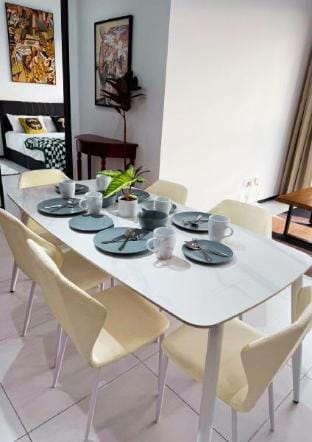 DeLuma@UrbanSuites 8pax Apartment in George Town