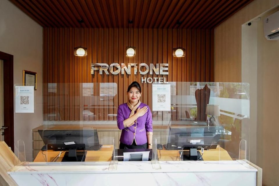 Front One Hotel Sragen Hotel in East Java