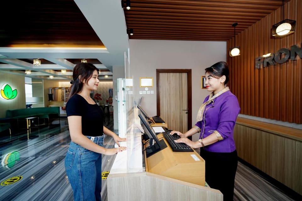 Front One Hotel Sragen Hotel in East Java