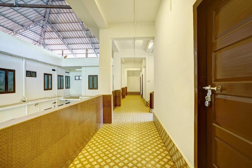 Super Hotel O Ceasar Palace Annex Hotel in Kerala