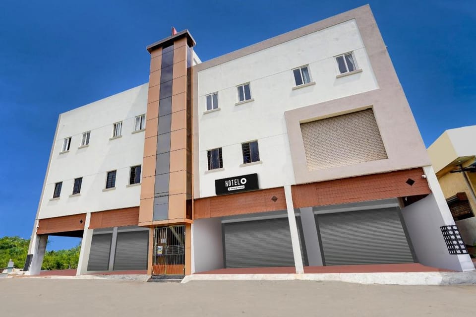 Super Hotel O Sriperambadhur formerly Radha Residency Hotel in Tamil Nadu