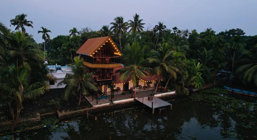 Tulsi Kayal Retreat Vacation rental in Kerala