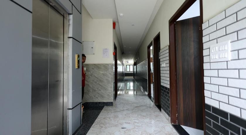 Shri Girraj Residency Bed and Breakfast in Uttar Pradesh