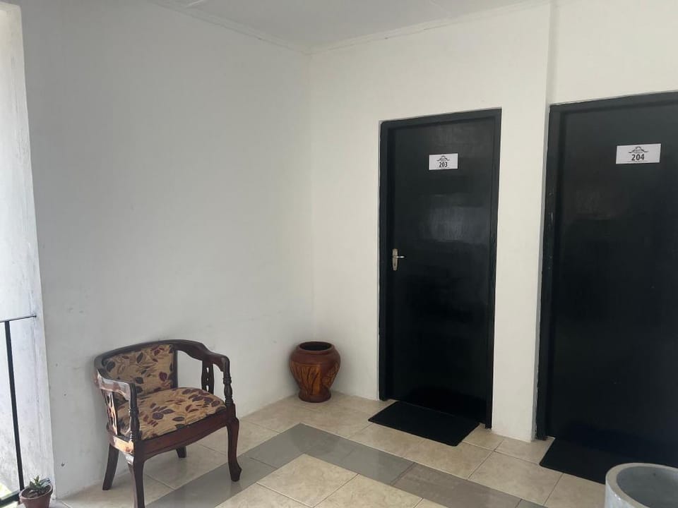 Ramlyn Guesthouse & Restaurant Hotel in Negombo