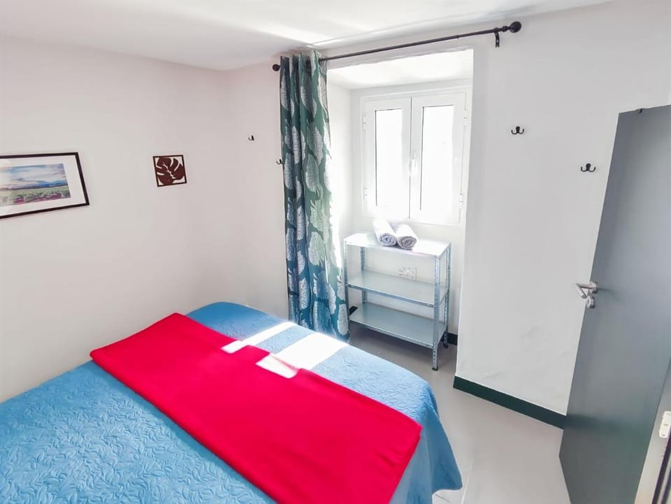 Historic Vineyard Retreat - 1785 Country Cottage in Peral Vacation rental in Lisbon District