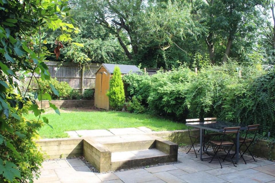 Contractors | Relocators | Free Parking Long Stays Vacation rental in Aylesbury Vale