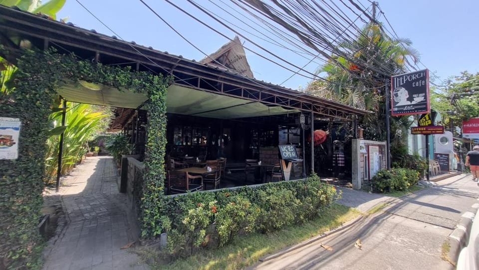 Flash Back Bungalow Hotel in Denpasar