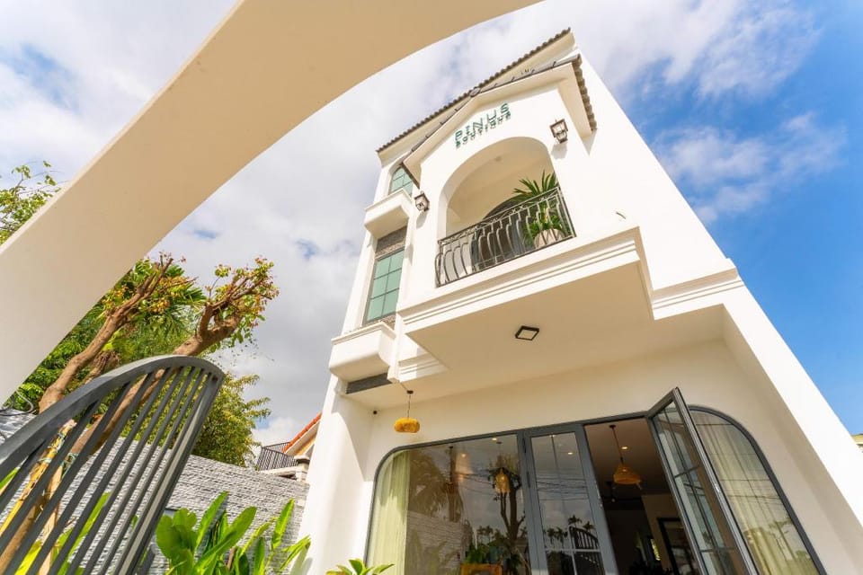 Discover a hidden gem in Hoi An Pinus Boutique Villa in Hoi An