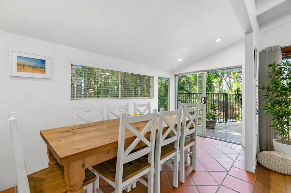 Tranquil & tropical, Sunshine Beach Vacation rental in Noosa Heads