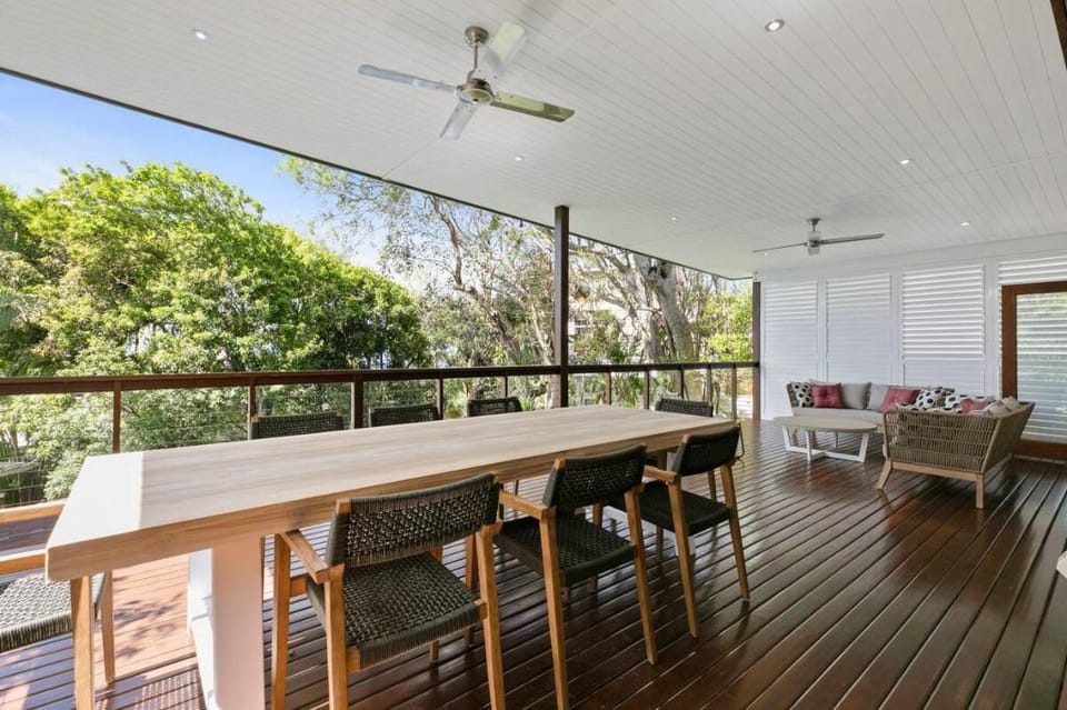 Holiday hideaway, Sunshine Beach Vacation rental in Noosa Heads