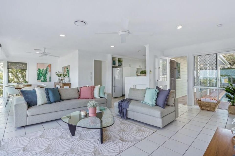 Expansive Ocean Views, Sunrise Beach Vacation rental in Sunrise Beach