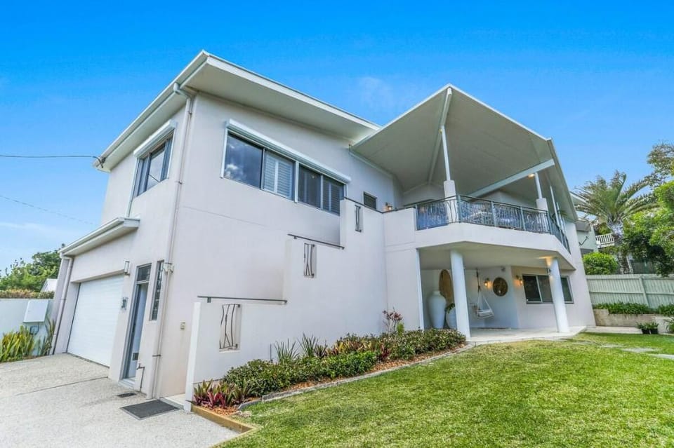 Luxe coastal village home, Peregian Beach Vacation rental in Peregian Beach