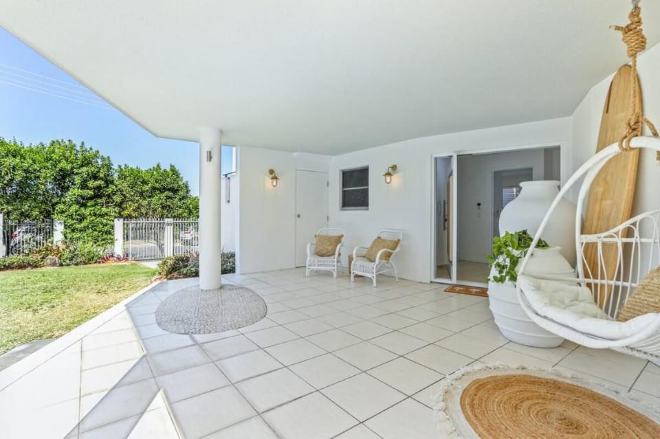 Luxe coastal village home, Peregian Beach Vacation rental in Peregian Beach