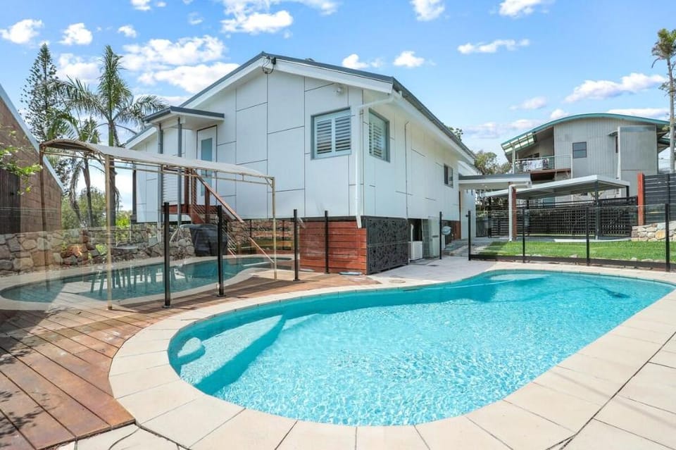 Luxe Coastal Abode, Marcus Beach Vacation rental in Peregian Beach