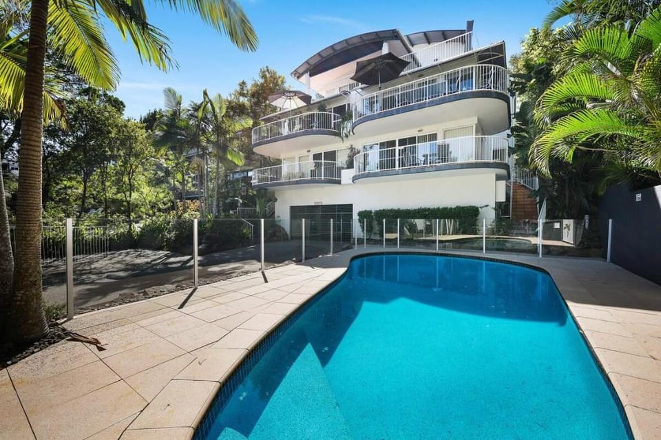 Hampton's Style Beach Retreat in Noosa's Heart Apartment in Noosa Heads