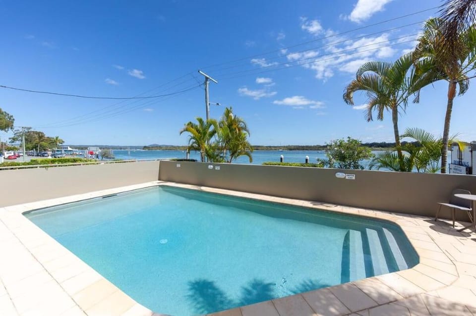 Sea La Vie ~ Penthouse & Best Noosa Blue Views Apartment in Noosaville