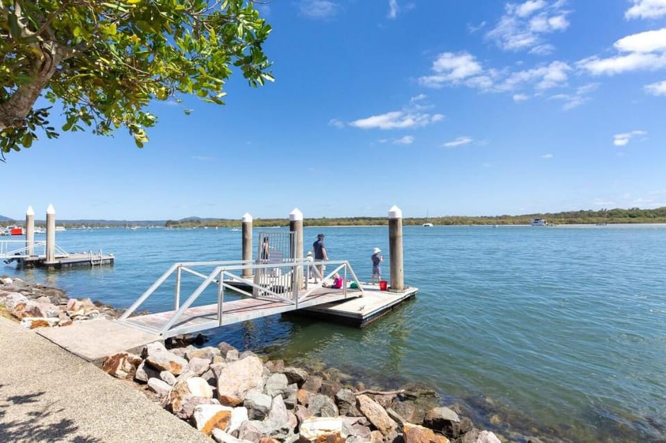 Sea La Vie ~ Penthouse & Best Noosa Blue Views Apartment in Noosaville