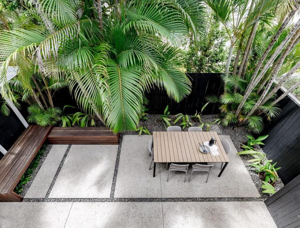 'Villa One' ~ Immaculate Townhouse in Noosa Heads Vacation rental in Noosa Heads