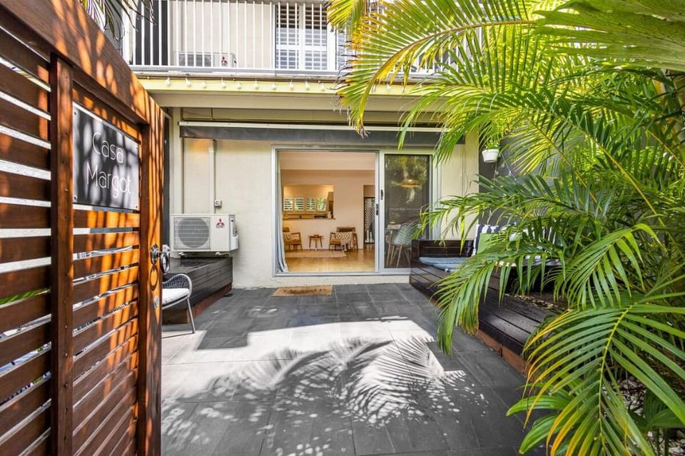 Casa Margot - Stylish Retreat for Couples Vacation rental in Noosa Heads
