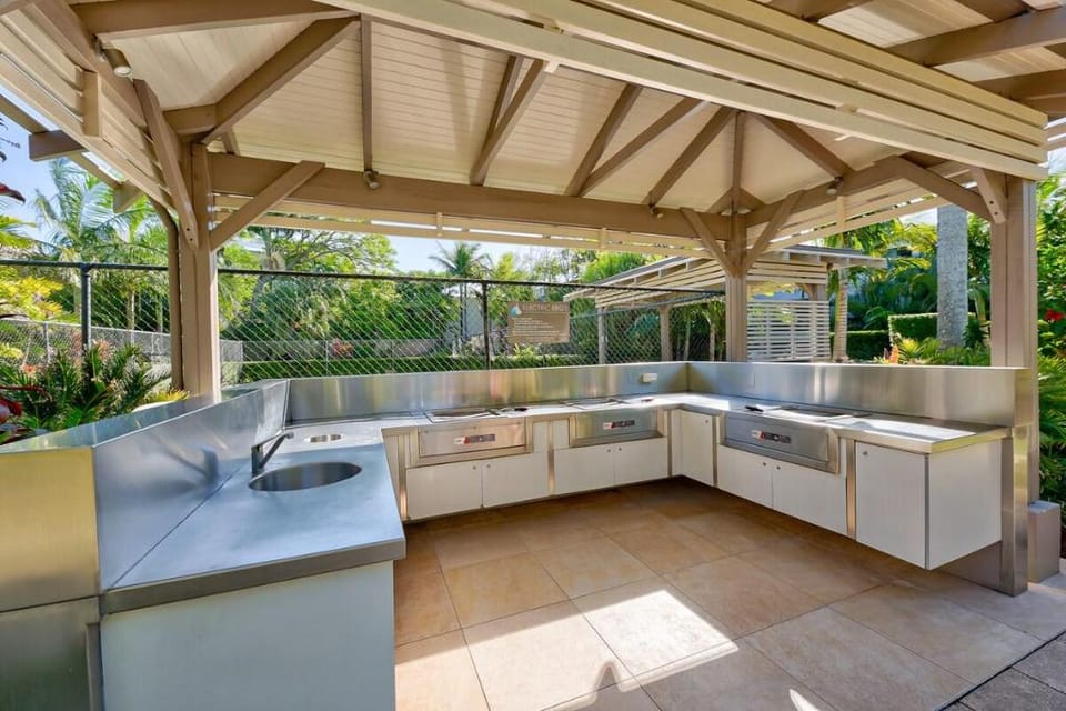 Noosa Dreaming in Luxury Beachside Resort Apartment in Noosa Heads