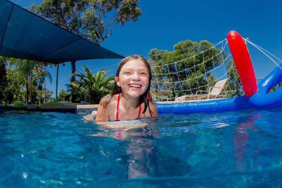 Shepparton Holiday Park Campground/ 
RV Resort in Victoria