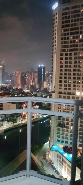 Aveline Suites City RiverView/gym/pool/Philippines Apartment in Mandaluyong