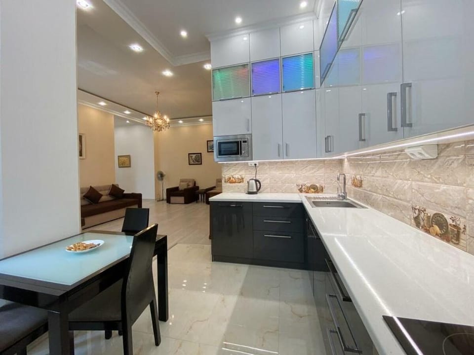 Luxury city apartement 3 Rooms Apartment in Kiev City - Kyiv