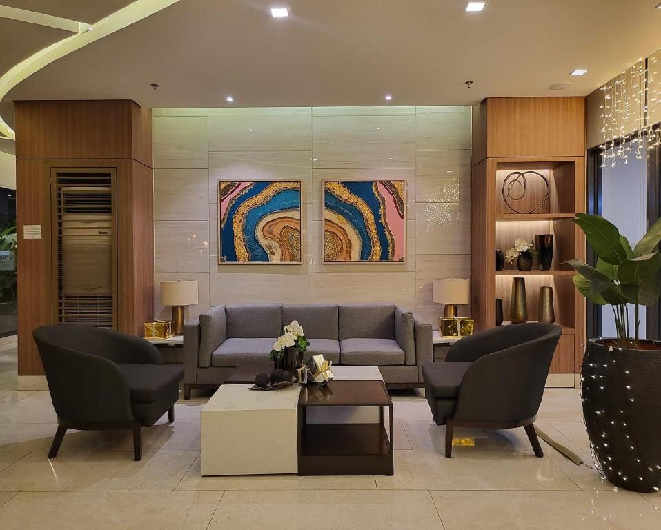 Comfy Staycation PH Apartment in Paranaque