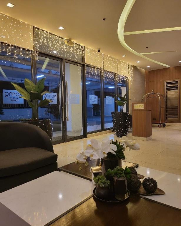 Comfy Staycation PH Apartment in Paranaque