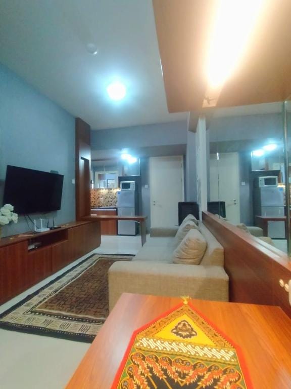 Cozy Anderson 2BR with Wi-Fi by Kondoku Apartment in Surabaya