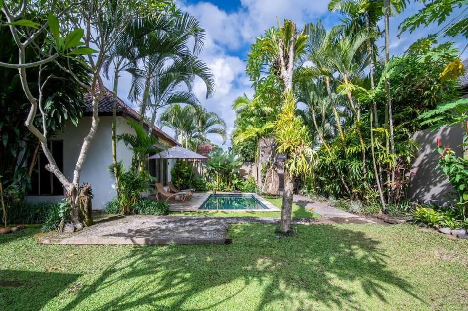 Villa Katak by Villa Finder Villa in Sukawati