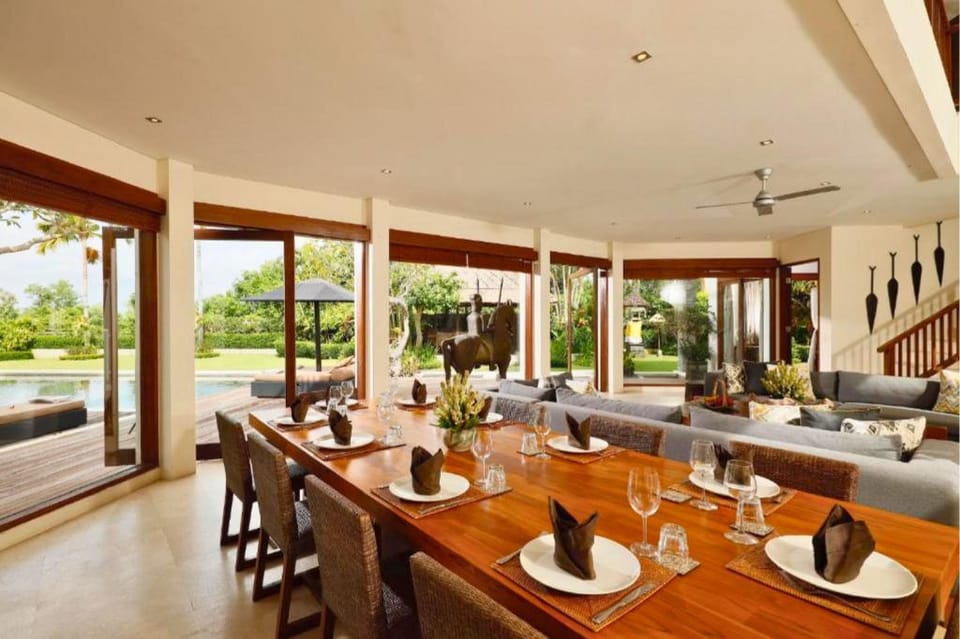 Acacia Garden view 6 BR Private Villa  ZN68A Villa in Kuta Selatan