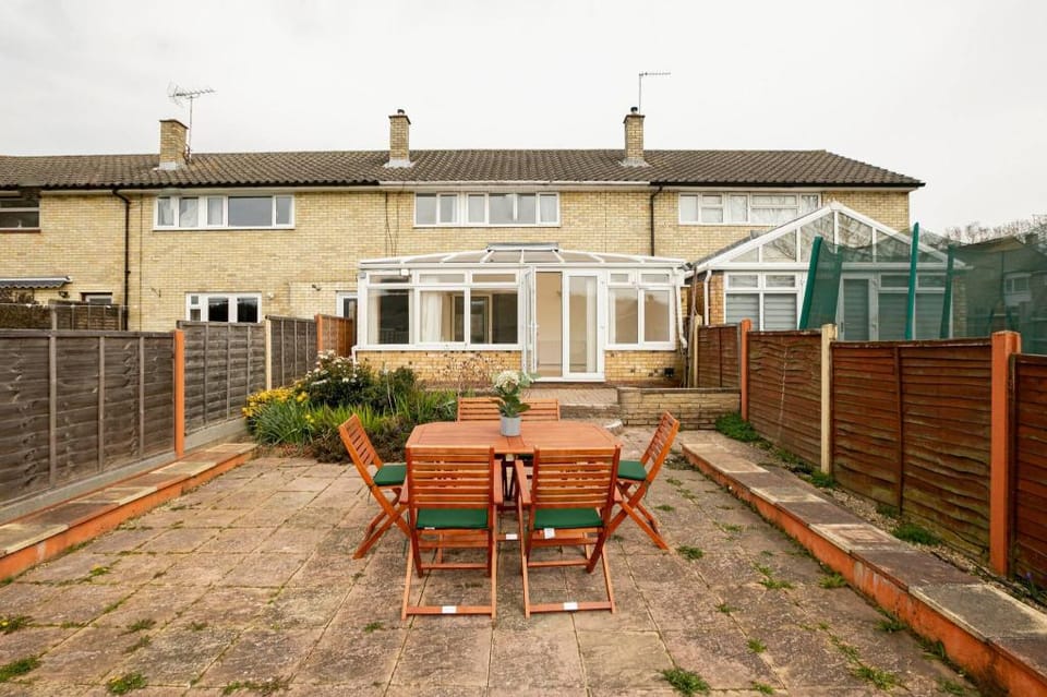 Skyvillion - 3bed Home Wgrdn For A Family Getaway Apartment in Stevenage