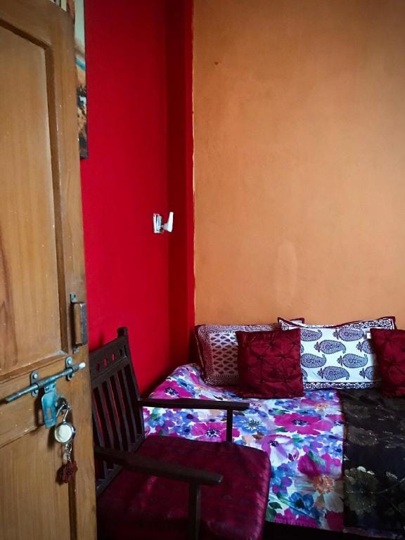Cozy Crib Vacation rental in Uttar Pradesh